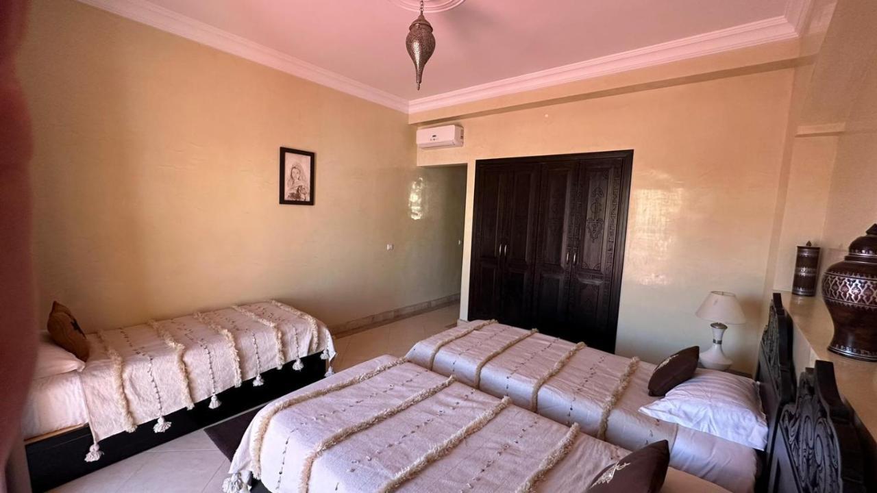رياد Asmaa Agadir *