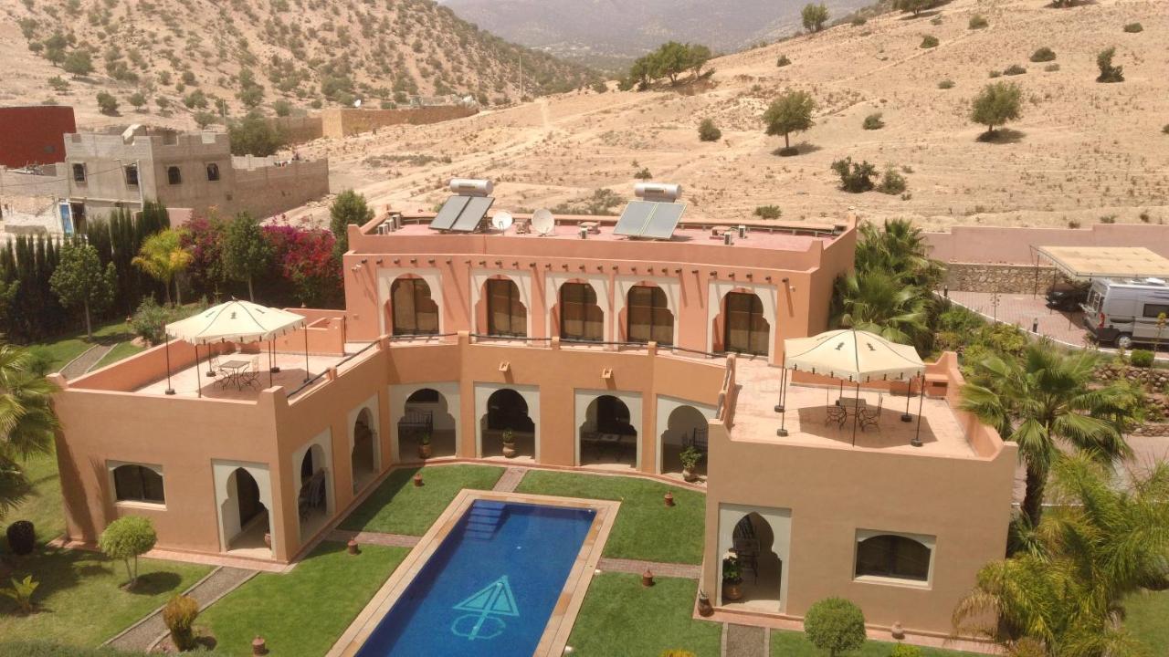 Asmaa Agadir Riad *